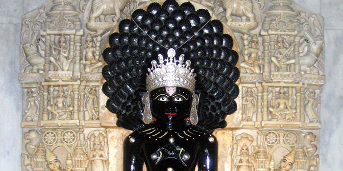 Sacred classical depiction of Parshvanath Bhagwan